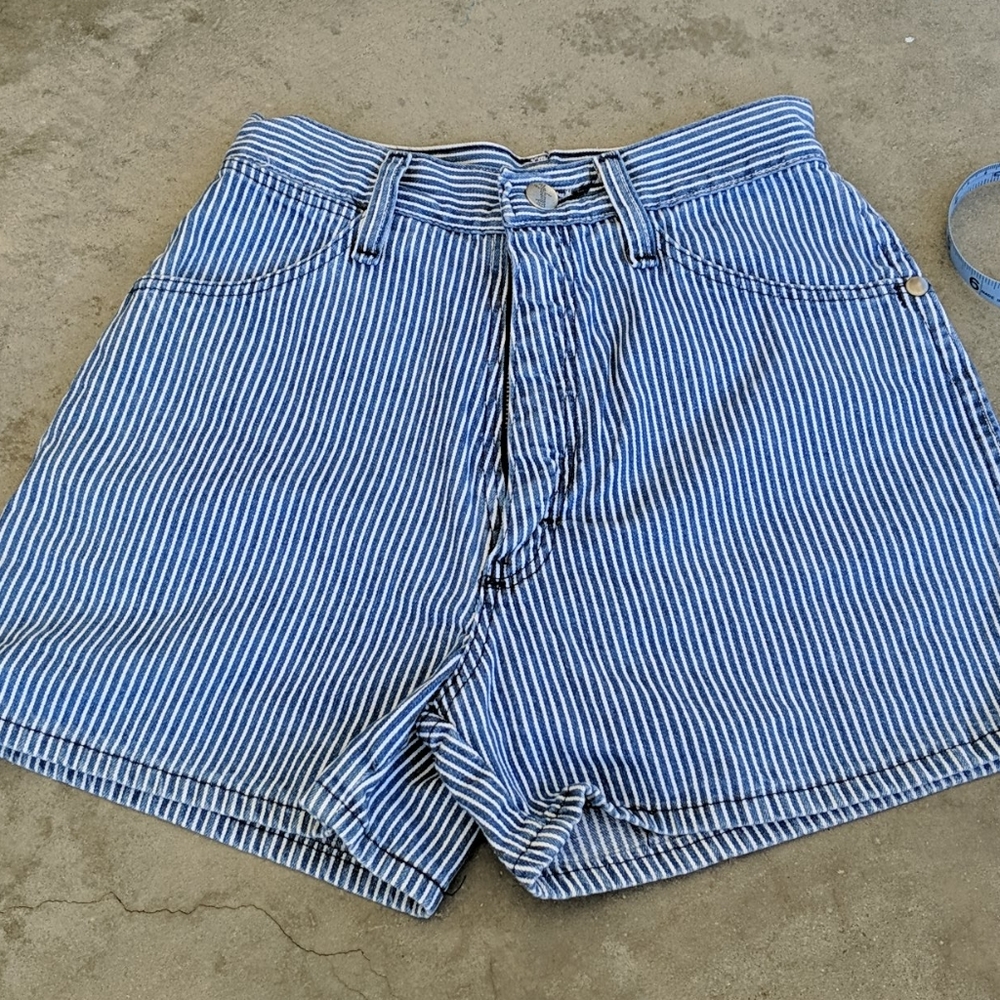 Vintage striped Wrangler shorts